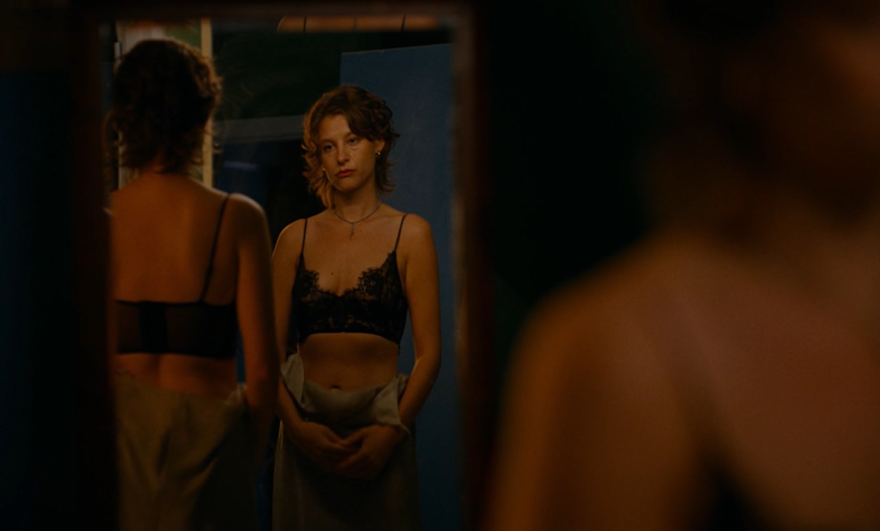 Sandra Turéll Henningsen sexy – Valerie (2022)