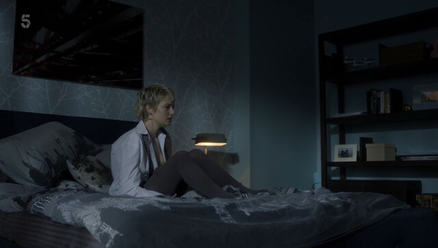 Asher Yasbincek sexy – Riptide s01e01-02 (2022)