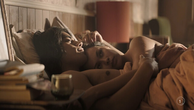 Frankie Adams sexy – The Panthers s01e03 (2021)