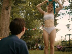 Louise Sophie Arnold sexy – Käthe und ich s05e02 (2024)