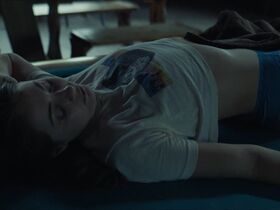 Willa Holland sexy – The Dirty South (2023)