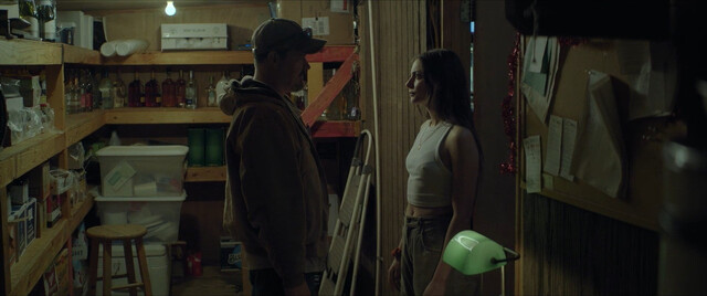 Willa Holland sexy – The Dirty South (2023)