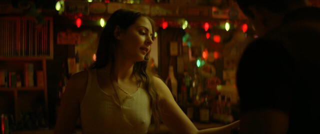 Willa Holland sexy – The Dirty South (2023)