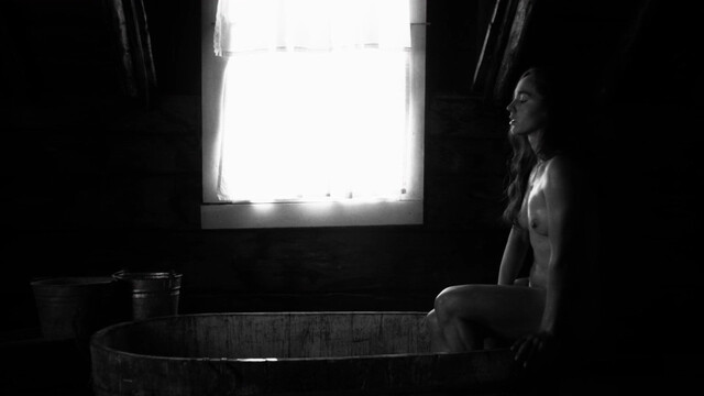 Jet Jandreau nude – Attack of the Flies (2023)