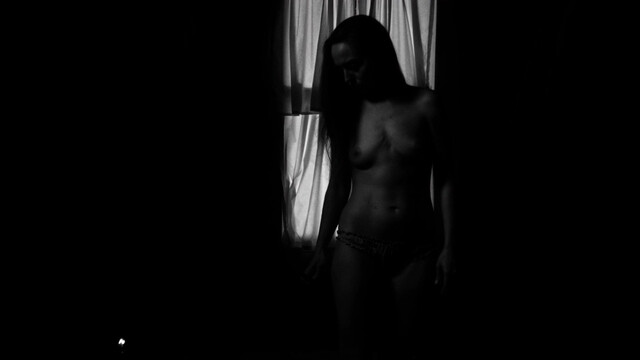 Jet Jandreau nude – Attack of the Flies (2023)