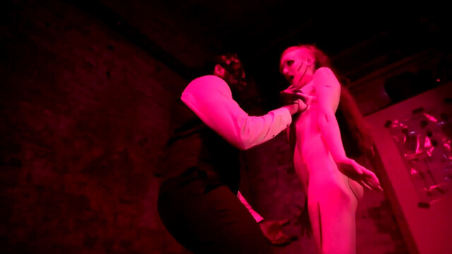 Unknown nude – NUDE POETRY - All zu froh (2019)