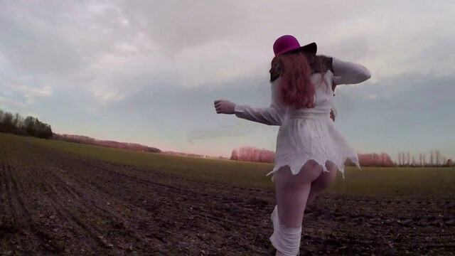 Unknown nude – NUDE POETRY - All zu froh (2019)