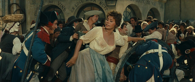 Sophia Loren sexy – Madame (Madame Sans Gêne) (1961)