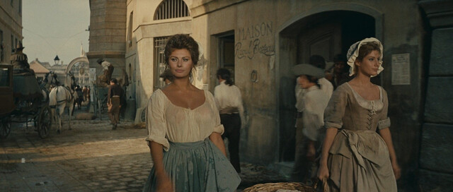 Sophia Loren sexy – Madame (Madame Sans Gêne) (1961)