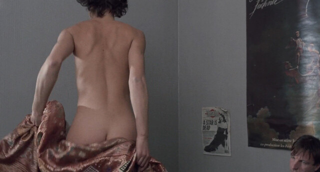 Laurence Cote nude – The Gang of Four (La bande des quatre) (1989)