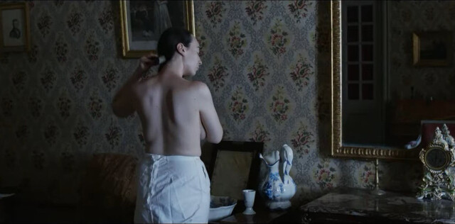 Stella Icard nude – Le miracle des roses (2024)