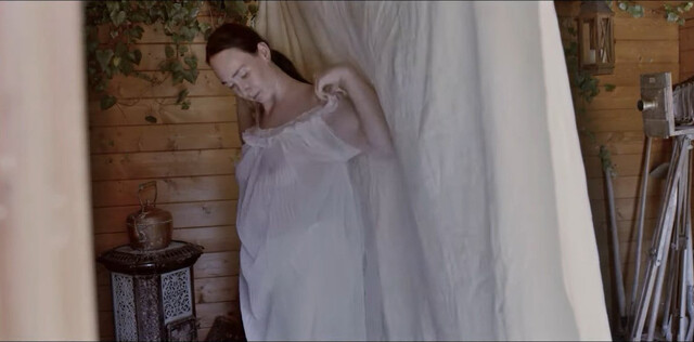 Stella Icard nude – Le miracle des roses (2024)