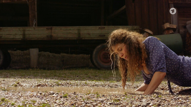 Fanny Krausz sexy – Hochzeitsstrudel und Zwetschgenglück (2020)