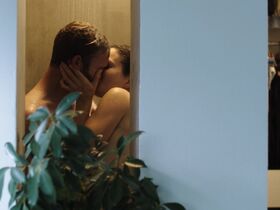 Henriette Richter-Röhl sexy – Zum Glück gibt's Schreiner (2020)