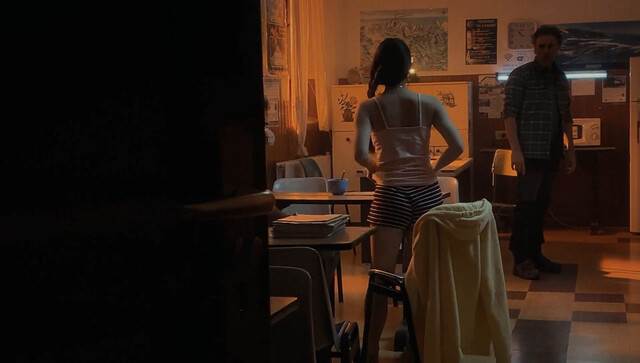 Songa Park sexy – Caminantes s01e01 (2020)