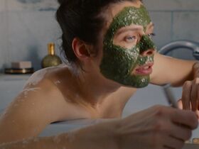 Margarita Breitkreiz nude – Kaviar (2019)