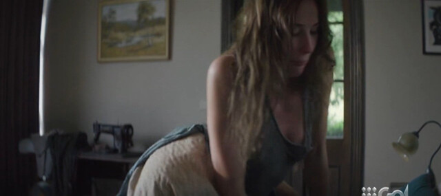 Emilie Cocquerel sexy – Mother Mountain (2022)