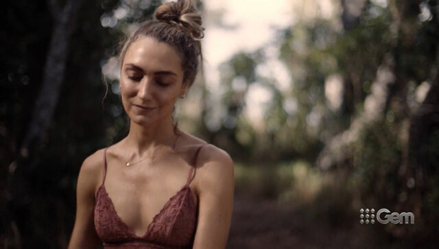 Hannah Levien sexy – The 13th Summer (2022)