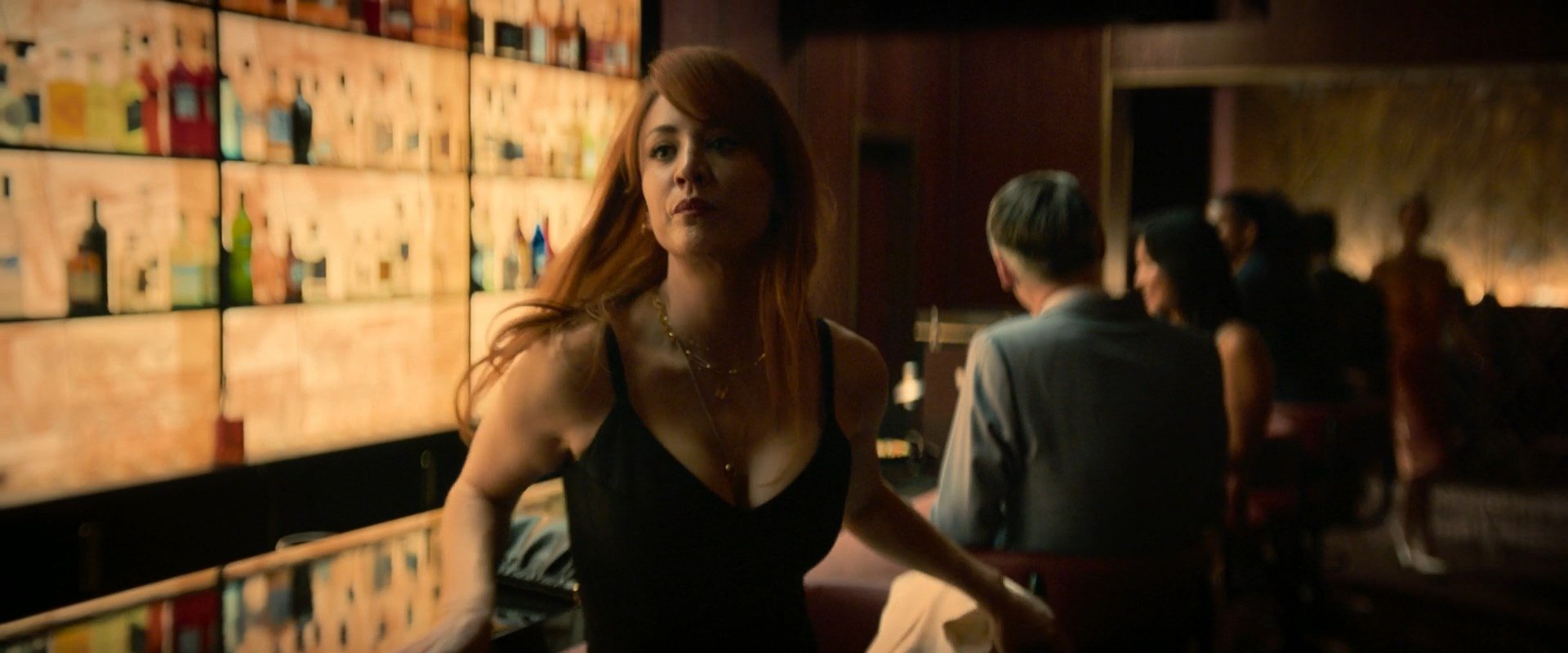 Kaley Cuoco sexy – Role Play (2023)