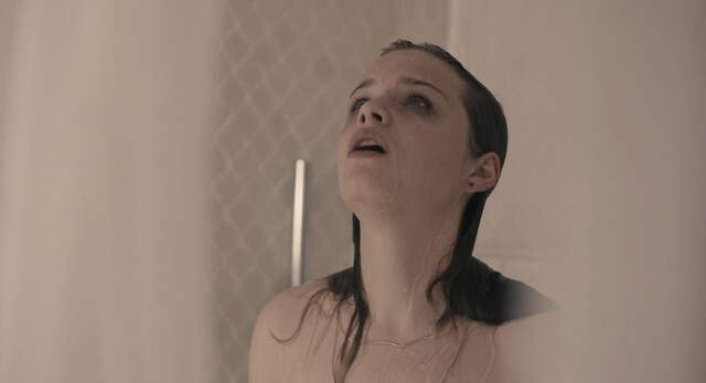 Jasna Fritzi Bauer nude – Scherbenpark (2013)