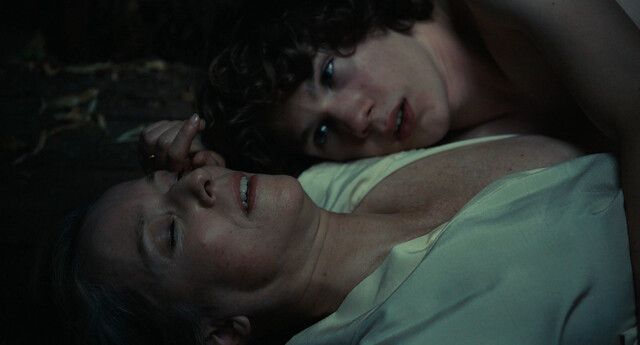 Léa Drucker nude – L'été dernier (Last Summer) (2023)