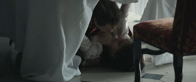 Vanessa Kirby nude – Napoleon (2023)