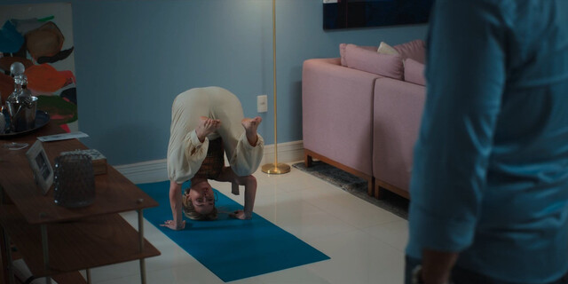 Monique Alfradique sexy – A Vampire in the Family (Meu Cunhado é um Vampiro) (2023)