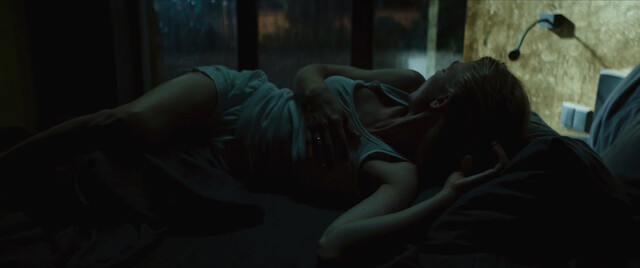 Oksana Akinshina nude – Sindrom (2023)