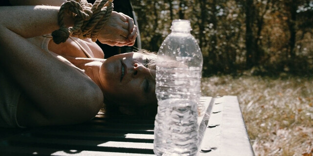 Amy Hargreaves sexy – Hungry Dog Blues (2022)