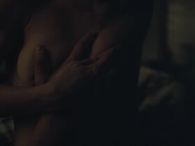 Vicky Luengo nude – Riot Police (Antidisturbios ) s01e03-05 (2020)