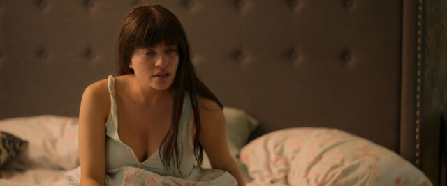 Paulina Gaitán sexy – Tequila RePasado (2023)