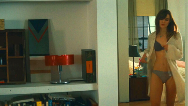 Keira Knightley sexy – Last Night (2010)