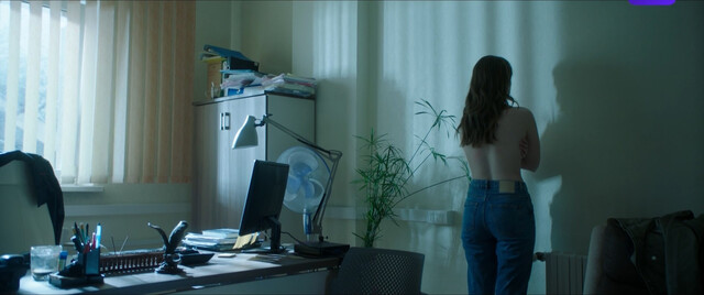 Tina Stojilkovic sexy – Offline s02e03 (2023)