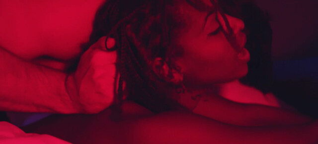 Kelah Winfield sexy – Inexistent (2023)