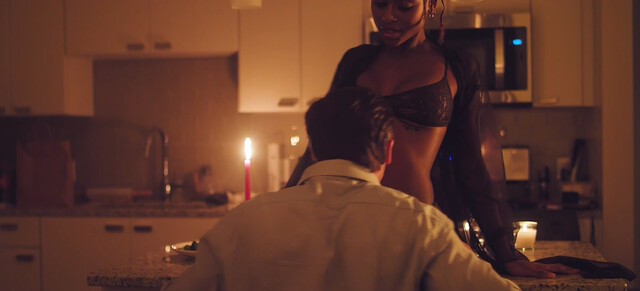 Kelah Winfield sexy – Inexistent (2023)