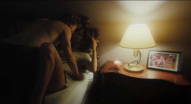 Iria del Río sexy – Visitor (Visitante) (2021)