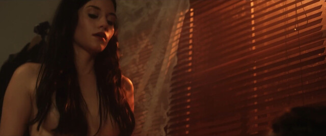 Tanja Bunke nude – Ein Hoch auf das Mammut (2020)