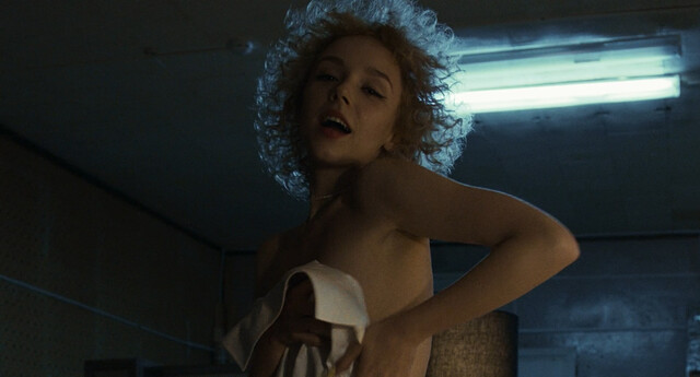 Anastasia Talyzina nude – God rozhdeniya (2023)