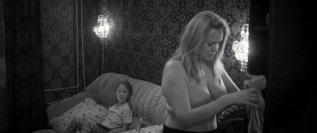 Anna Mikhalkova nude – Chuvstva Anny (2023)