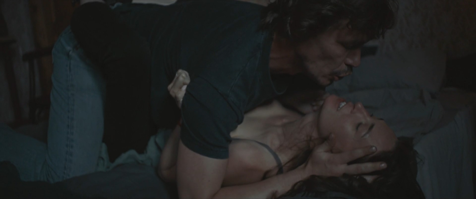 Anna Shepeleva sexy – Kray nadlomlennoy luny (2022)