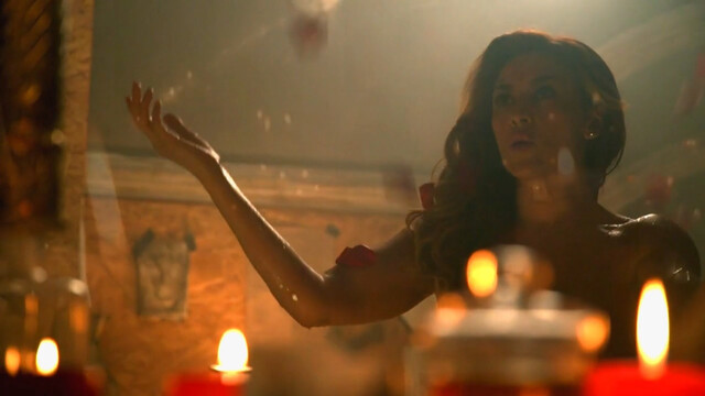 Aracely Arambula sexy – La Doña s01 (2016)