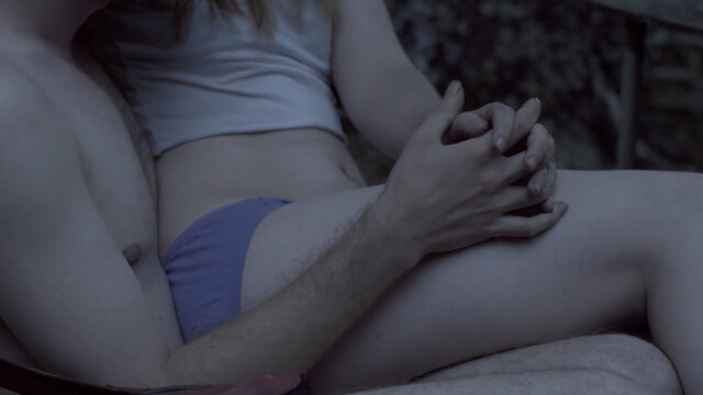 Bhreagh MacNeil sexy – Werewolf (2016)