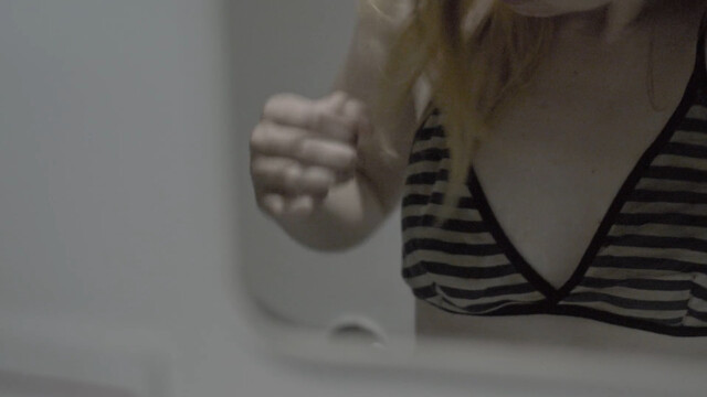 Bhreagh MacNeil sexy – Werewolf (2016)