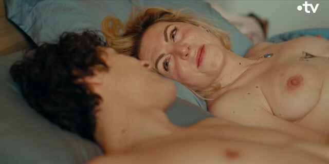 Anne-Elisabeth Blateau nude – Mère indigne s01e03e04e08 (2023)