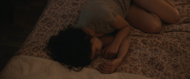 Manal Issa sexy – The Sea Ahead (Albahr 'amamakum) (2021)