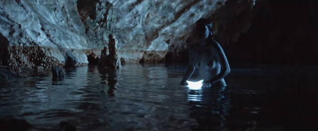 Gabrielle Lopes nude – O Espaço Infinito (2023)