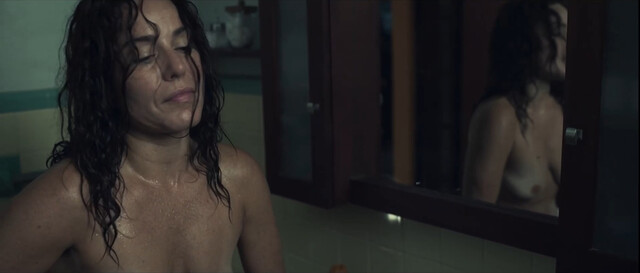 Isel Rodriguez nude – La Pecera (2023)