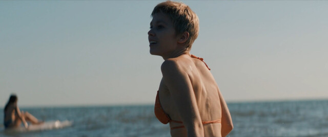 Carolina Sala nude – Supernova (Noi anni luce) (2023)