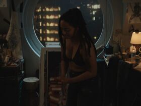 Kiersey Clemons sexy – Monarch Legacy of Monsters s01e04 (2023)