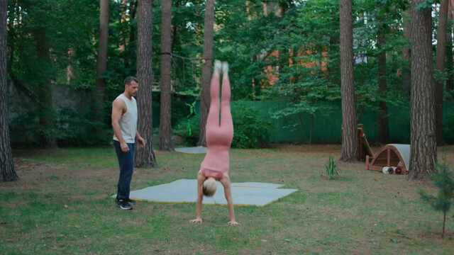 Alyona Kolomina sexy – Kacheli pod kupolom s01e03-04 (2023)